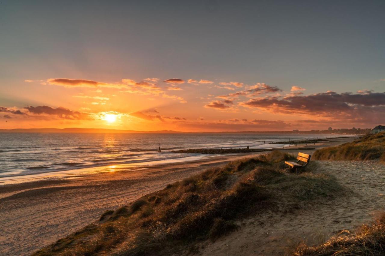 Sea Breeze - Coast Apartment Bournemouth